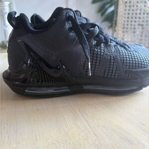 Nike Charcoal Gray Athletic Sneakers